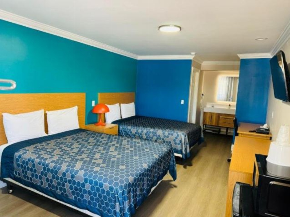 Room image 5