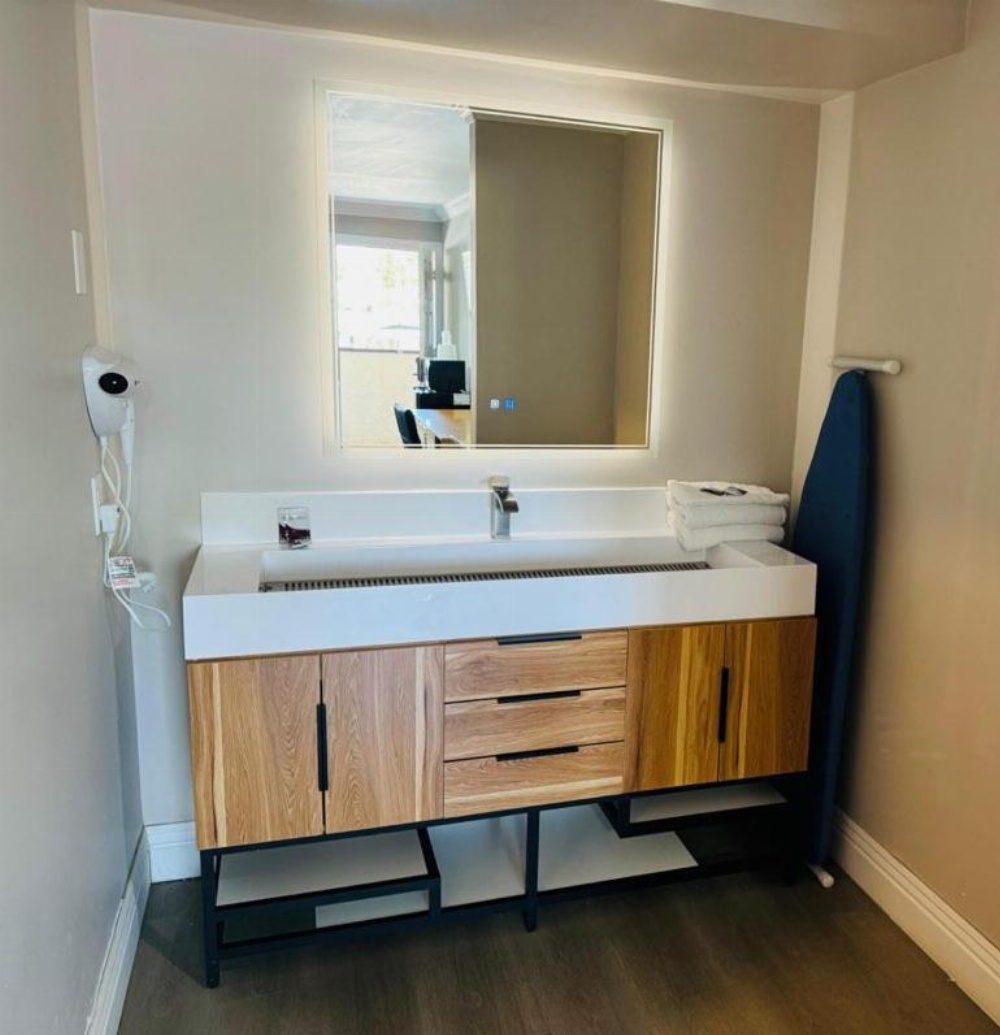 Room image 3